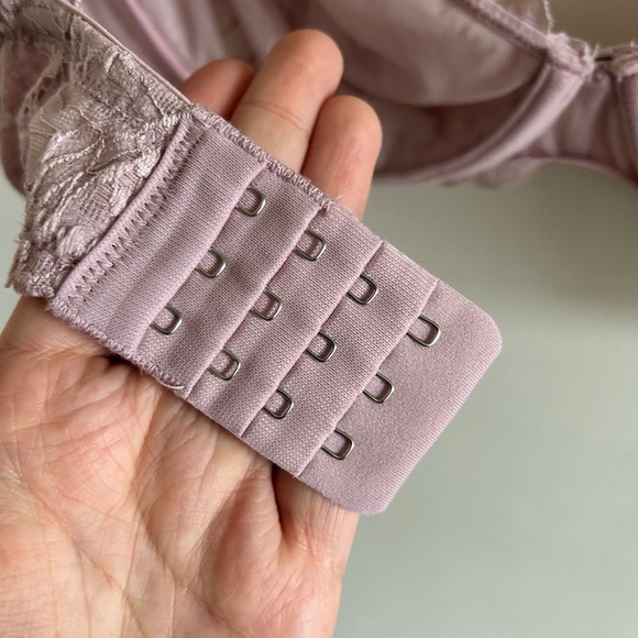 NWOT Lace Bra from La Vie en Rose | Pink/Mauve | 36C - Picture 5 of 7